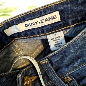 DKNY Jeans, Size 6 EUC